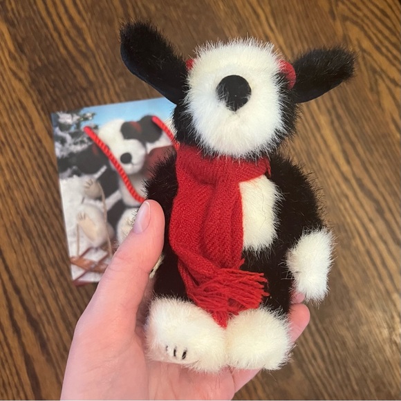 Bonds Dog with Red Scarf & Bag - Picture 2 of 5